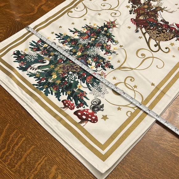 Williams Sonoma “Twas the Night Before Christmas” Table Runner, 20 x 108 in. NEW - Picture 8 of 13